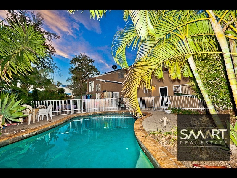 4 Tallowood Rd, Ashmore QLD 4214