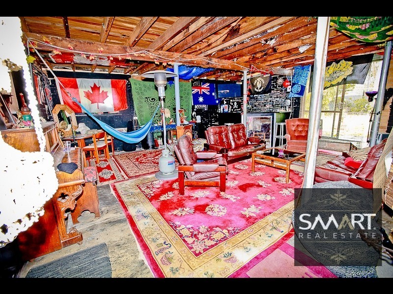 8 Deakin Avenue, Southport QLD 4215