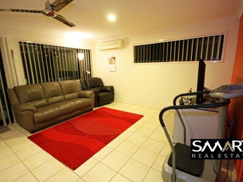 1/24 Terrigal Crescent, Southport QLD 4215