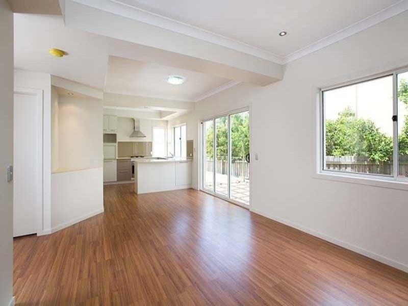 4/2 Ward Street, Southport QLD 4215