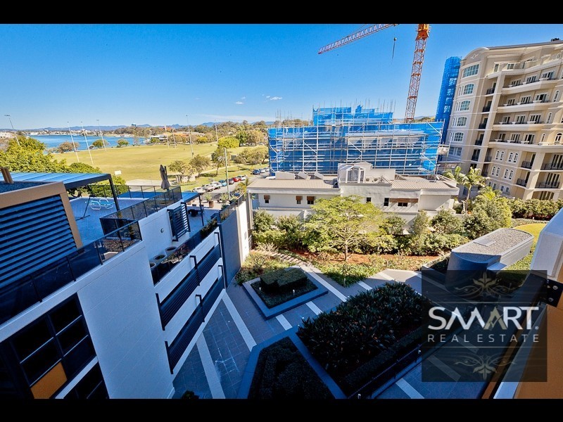 804/2 Aqua Street, Southport QLD 4215