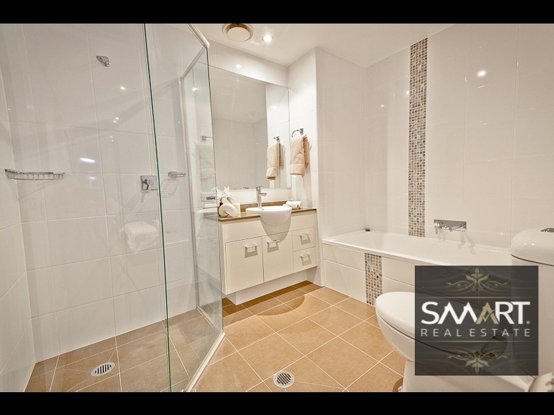 804/2 Aqua Street, Southport QLD 4215