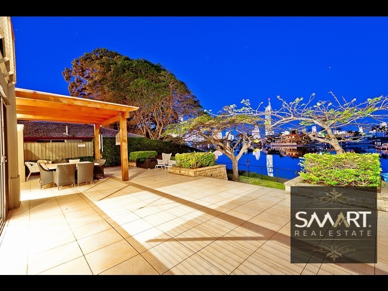 3 Inga Avenue, Bundall QLD 4217