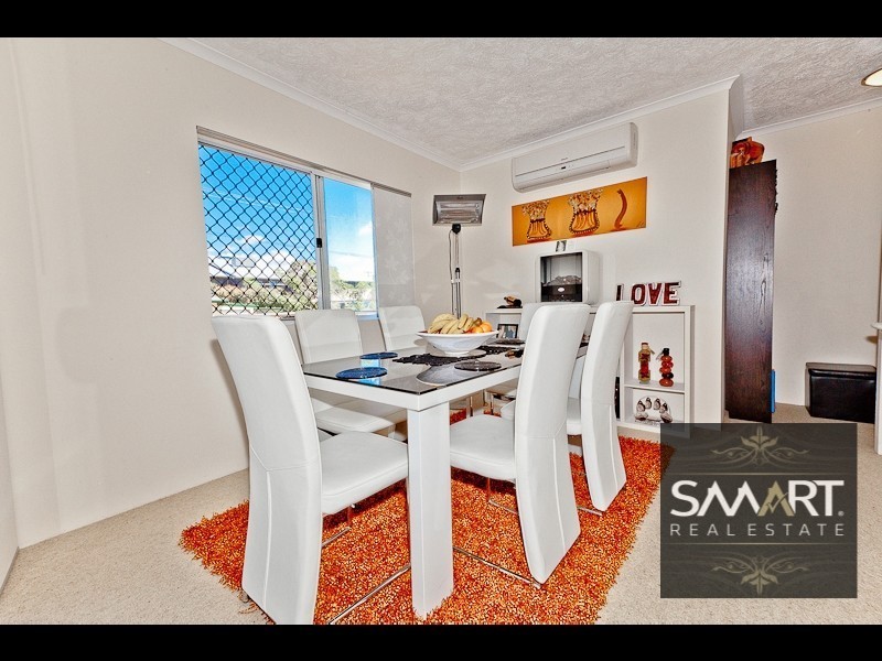 2/4 Proud Street, Labrador QLD 4215