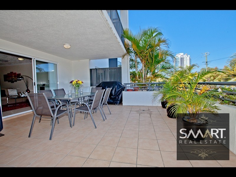 2/4 Proud Street, Labrador QLD 4215