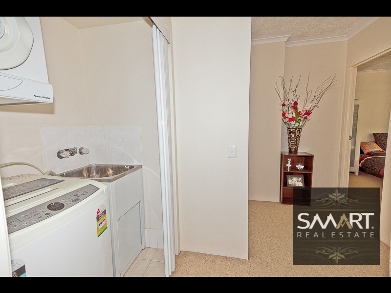 2/4 Proud Street, Labrador QLD 4215