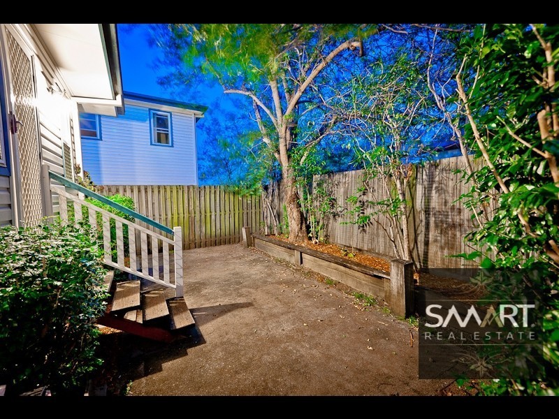 1/143 Johnston Street, Southport QLD 4215