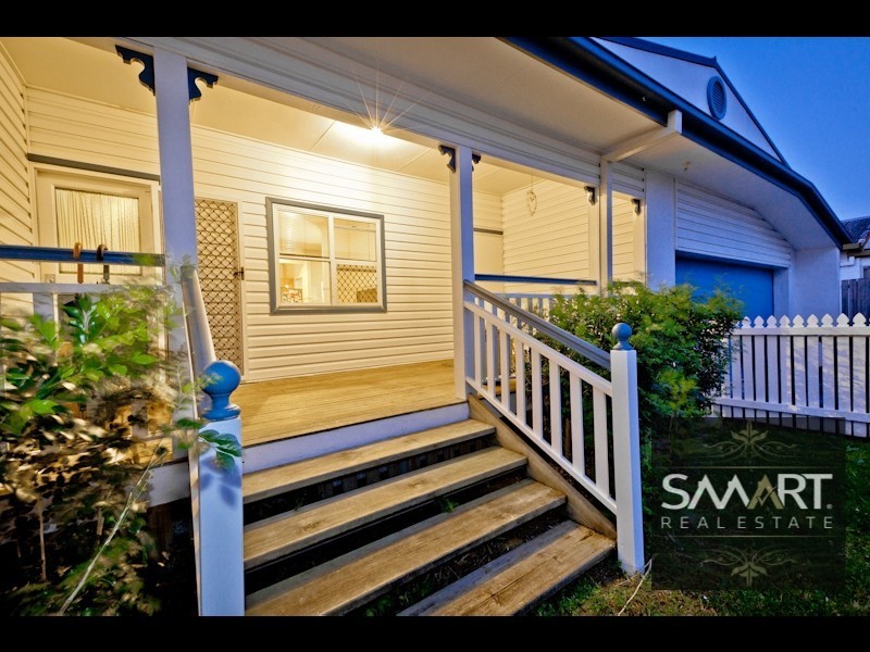 1/143 Johnston Street, Southport QLD 4215