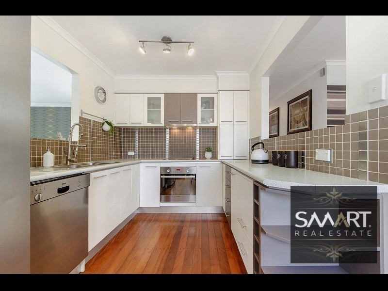 45 Kinarra Street, Ashmore QLD 4214