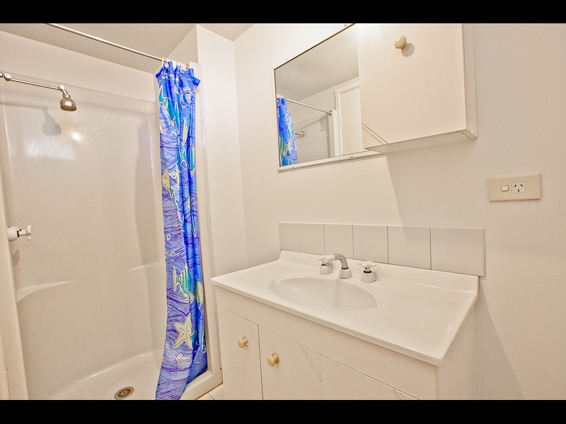 5/15 Weemala Street, Chevron Island QLD 4217