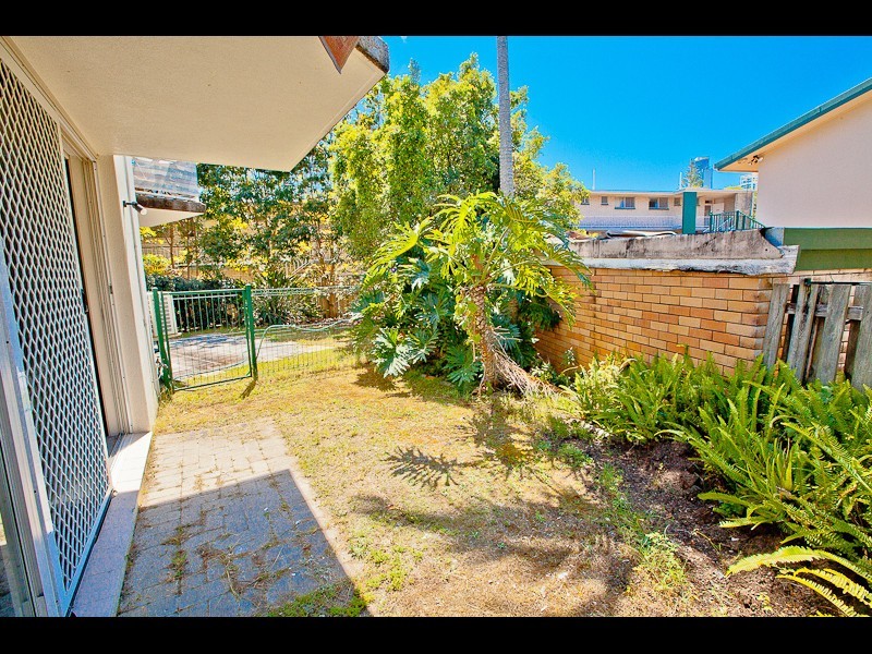 5/15 Weemala Street, Chevron Island QLD 4217