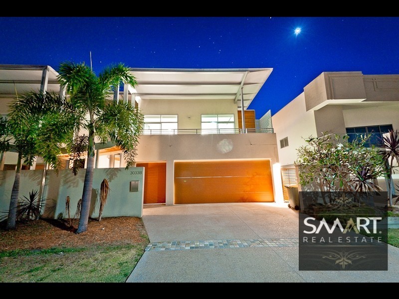 3033B The Boulevarde, Benowa QLD 4217