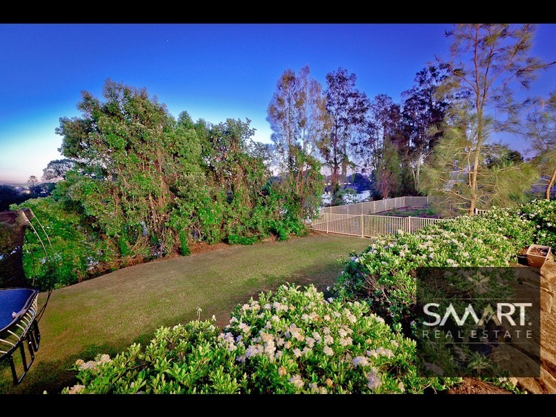 3033B The Boulevarde, Benowa QLD 4217