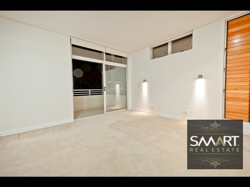 3033B The Boulevarde, Benowa QLD 4217