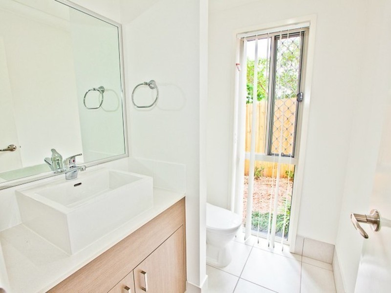 1/13 Nerang-Broadbeach Road, Nerang QLD 4211