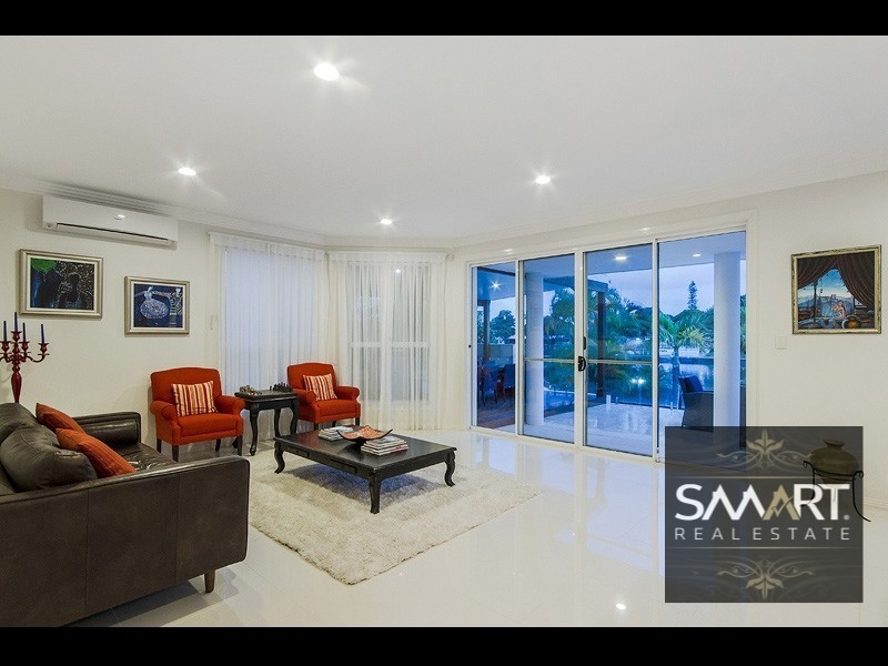 96 Cabana Boulevard, Benowa Waters QLD 4217