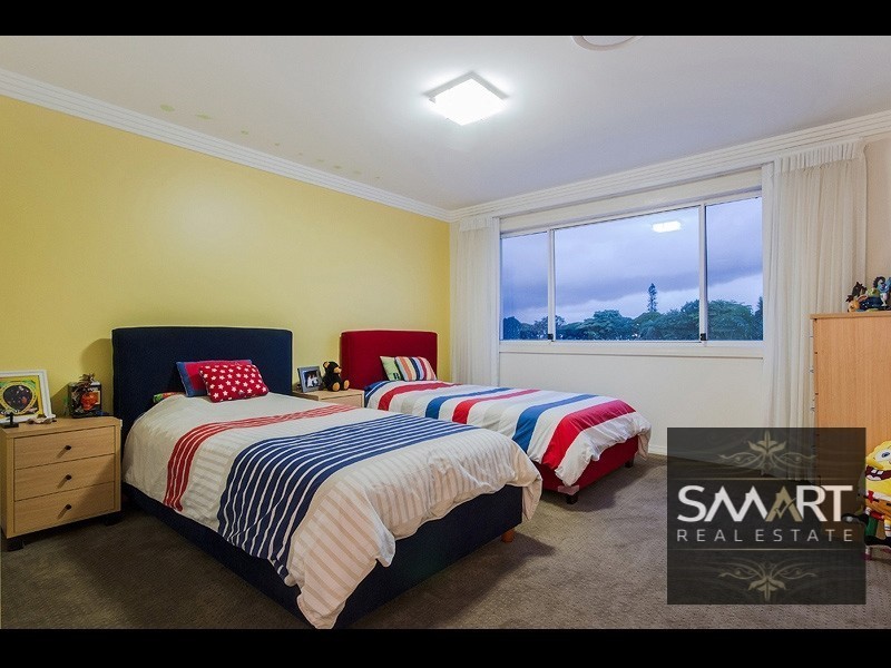 96 Cabana Boulevard, Benowa Waters QLD 4217