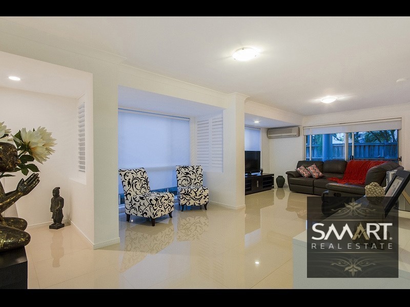 64/88-98 Limetree Parade, Runaway Bay QLD 4216