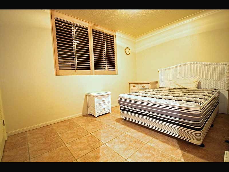 3/34 Remembrance Drive, Surfers Paradise QLD 4217