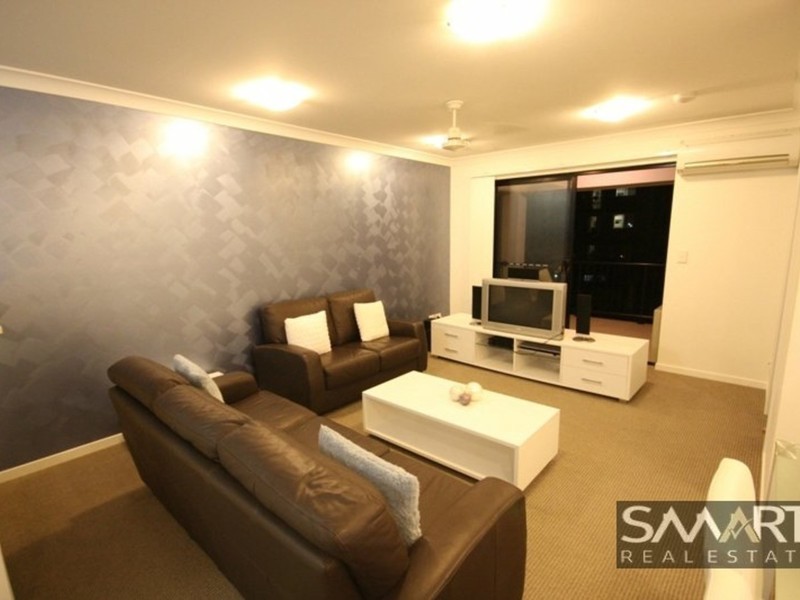 17/15 Lloyd Street, Southport QLD 4215
