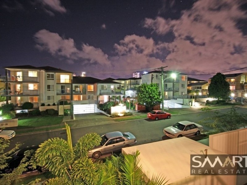 17/15 Lloyd Street, Southport QLD 4215