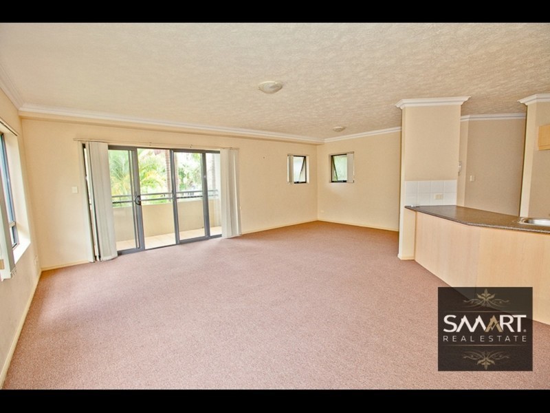 12/25 Chester Terrace, Southport QLD 4215
