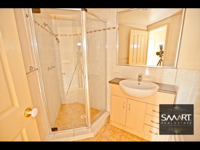 12/25 Chester Terrace, Southport QLD 4215