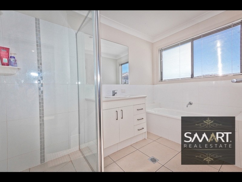 1/1 Kaplan Street, Oxenford QLD 4210