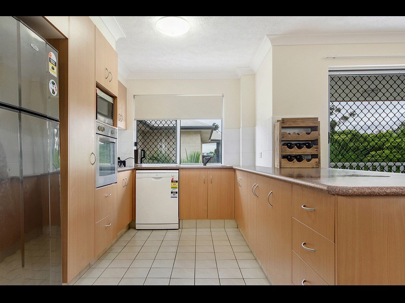 14/27 Walton Street, Southport QLD 4215