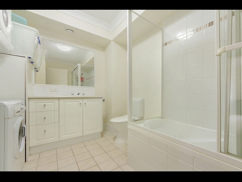 14/27 Walton Street, Southport QLD 4215