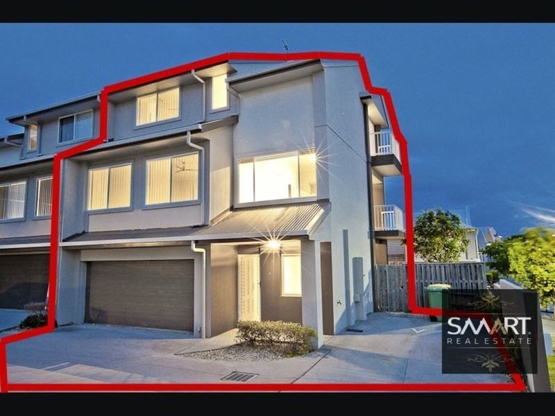 7/8 Alexandrina Drive, Varsity Lakes QLD 4227