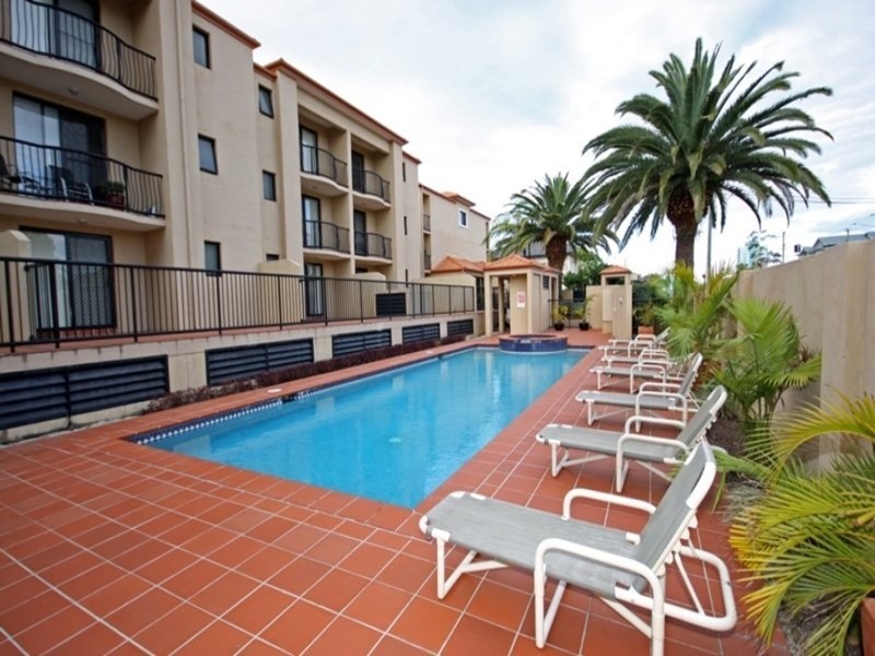 6/61 North Street, Southport QLD 4215