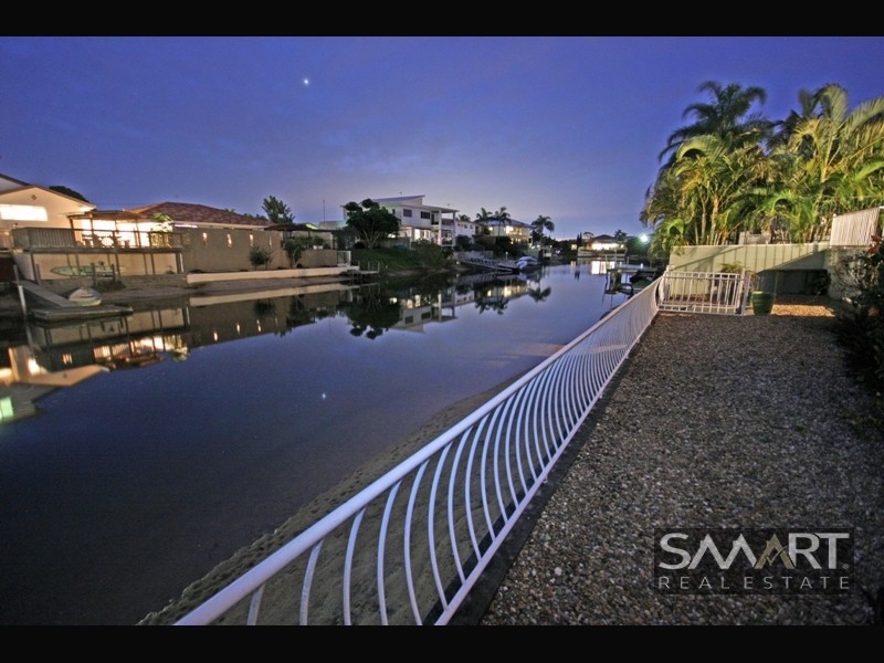 3 Winter Haven Key, Broadbeach Waters QLD 4218