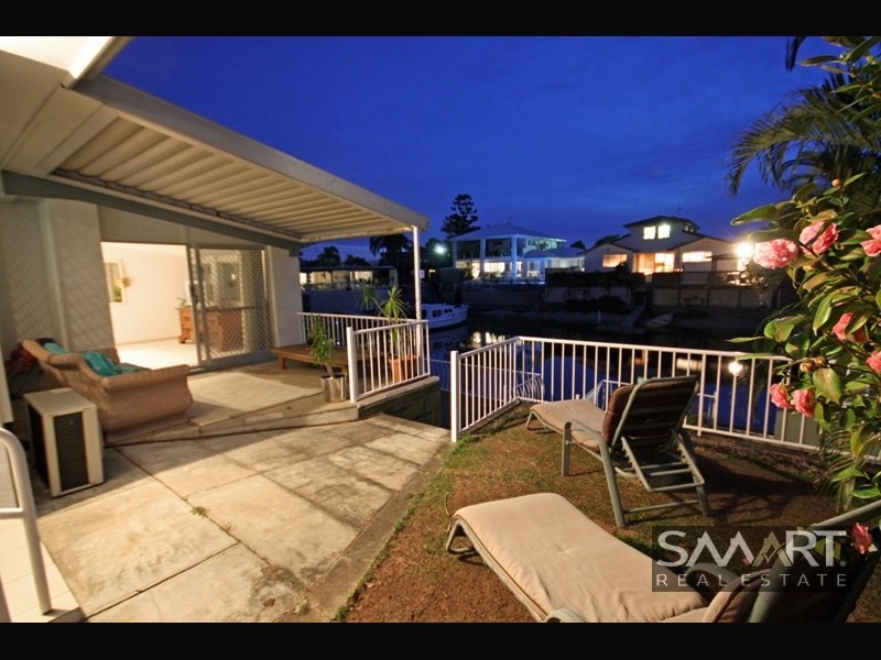 3 Winter Haven Key, Broadbeach Waters QLD 4218