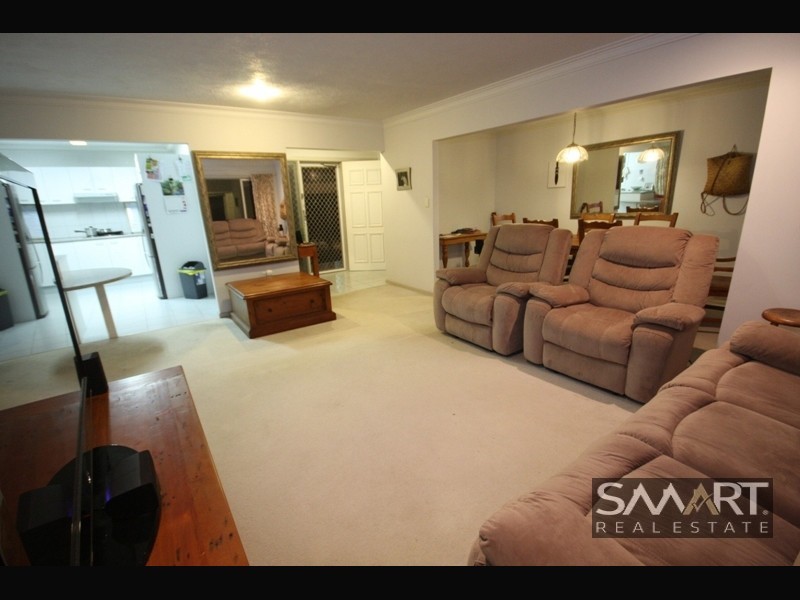 3 Winter Haven Key, Broadbeach Waters QLD 4218