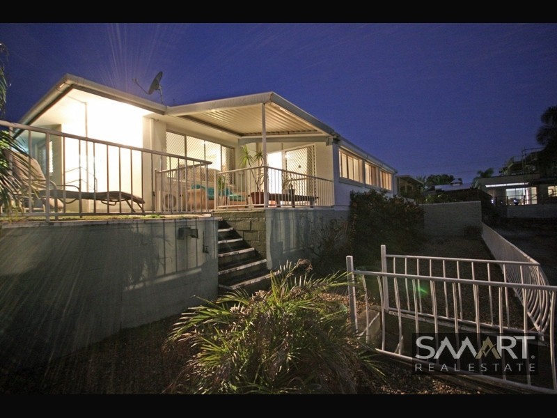 3 Winter Haven Key, Broadbeach Waters QLD 4218