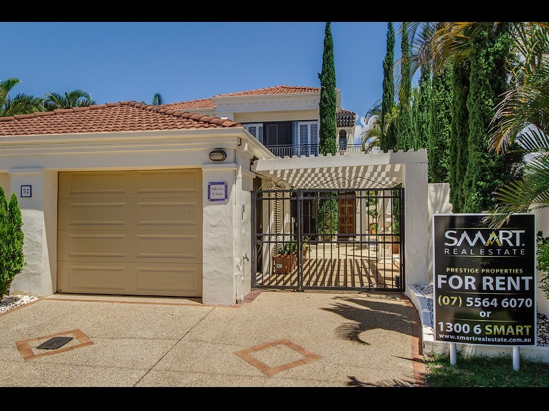 2/52 Cronin Avenue, Main Beach QLD 4217