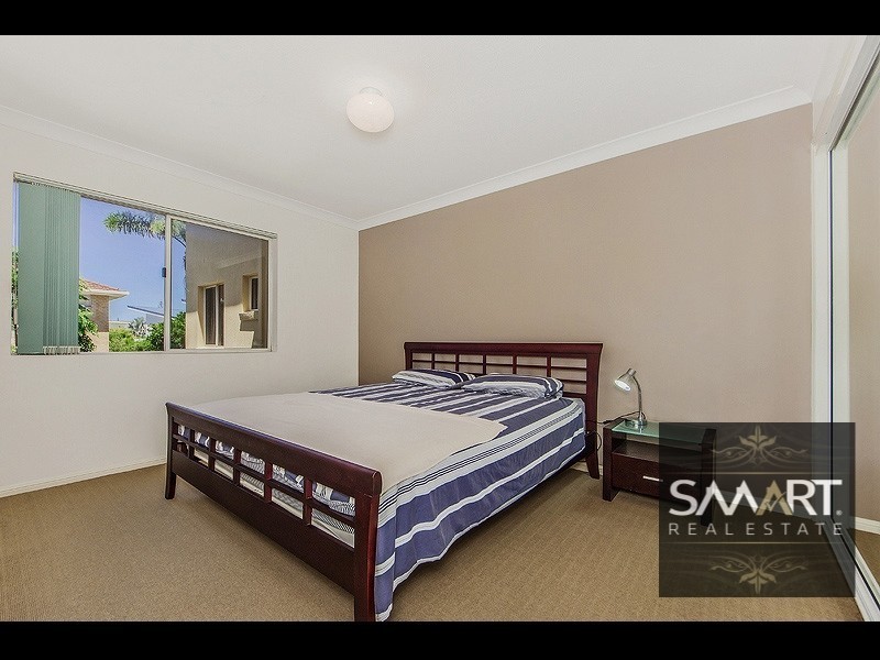 10/65 Bayview Street, Runaway Bay QLD 4216