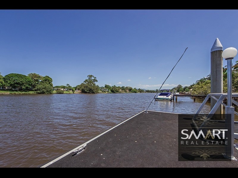 92 Cabana Boulevard, Benowa Waters QLD 4217