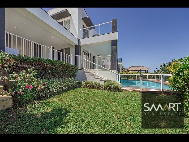 92 Cabana Boulevard, Benowa Waters QLD 4217