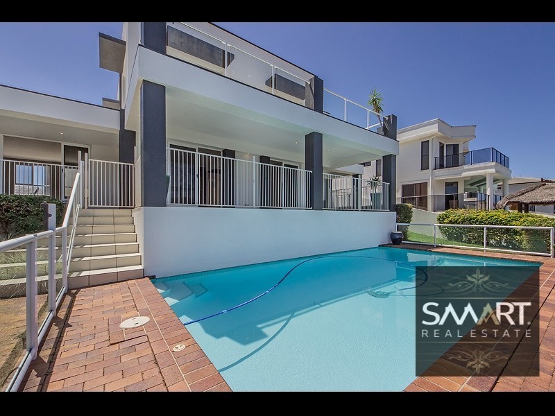 92 Cabana Boulevard, Benowa Waters QLD 4217