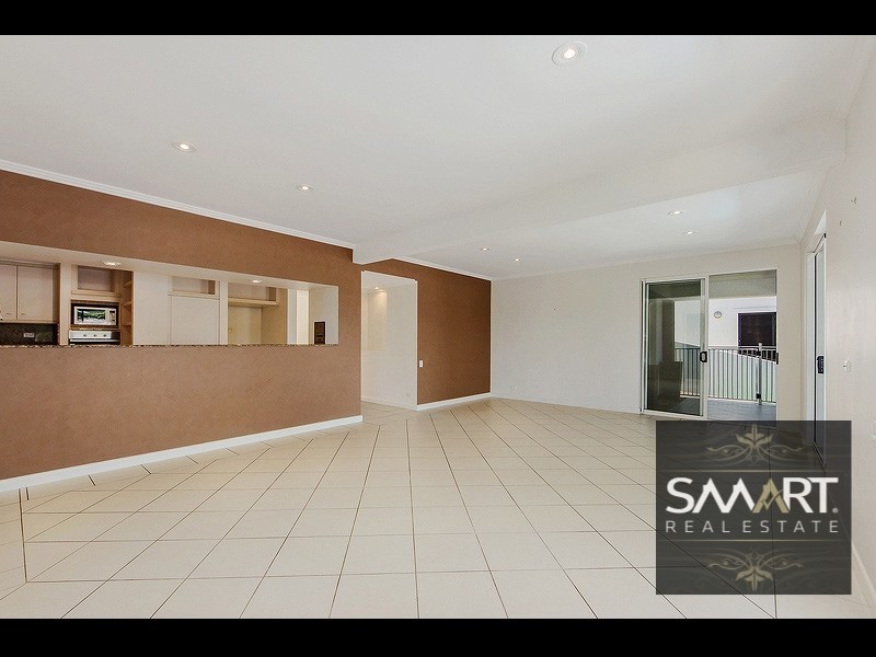 92 Cabana Boulevard, Benowa Waters QLD 4217