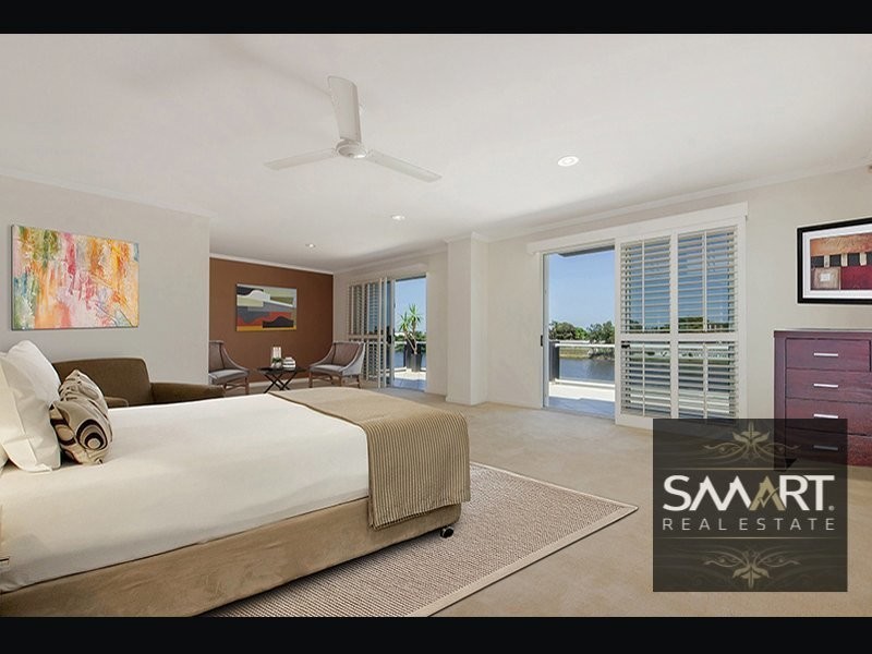 92 Cabana Boulevard, Benowa Waters QLD 4217