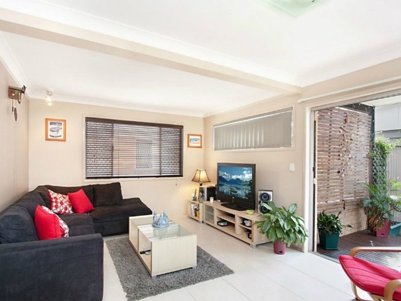 1/40 Cypress Terrace, Palm Beach QLD 4221