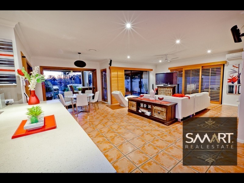 39 Meadowview Drive, Carrara QLD 4211