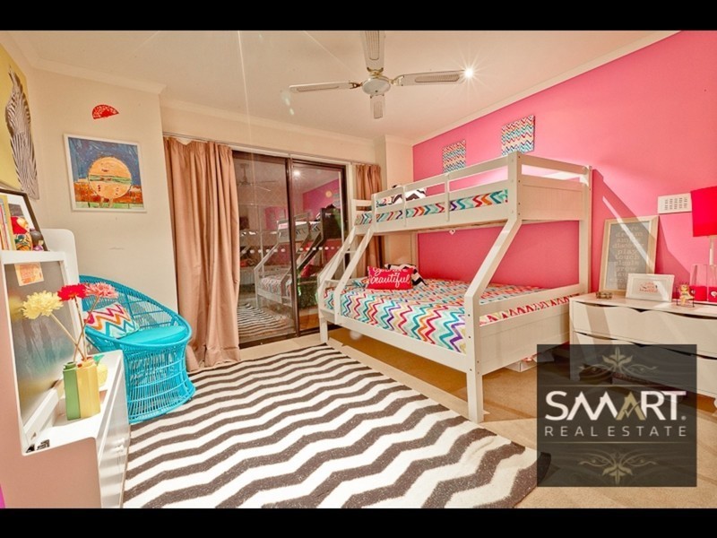 39 Meadowview Drive, Carrara QLD 4211