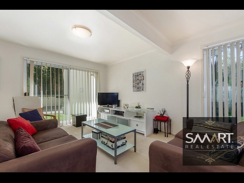 7/74 Pohlman Street, Southport QLD 4215