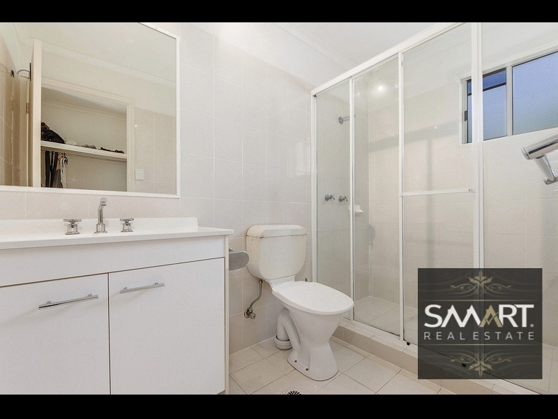 7/74 Pohlman Street, Southport QLD 4215