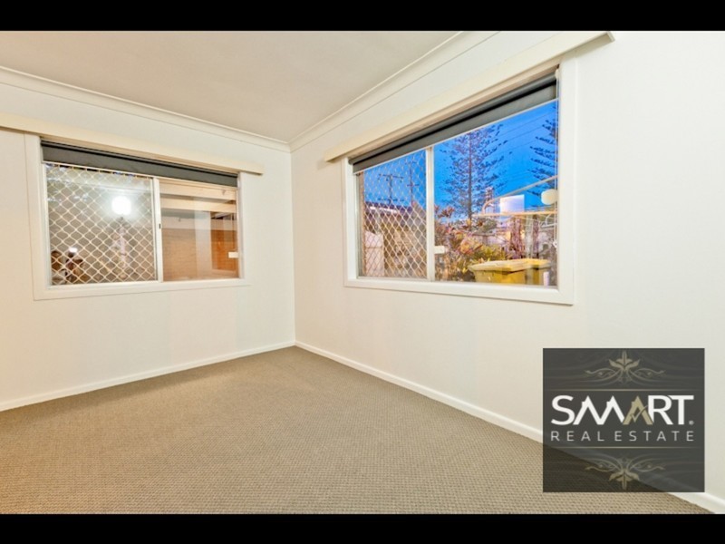 3 Valencia Avenue, Isle Of Capri QLD 4217