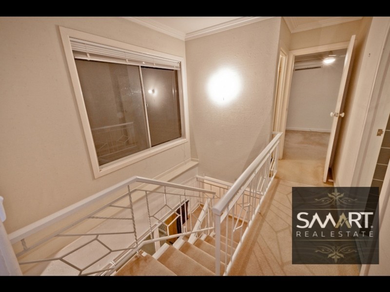 3 Valencia Avenue, Isle Of Capri QLD 4217